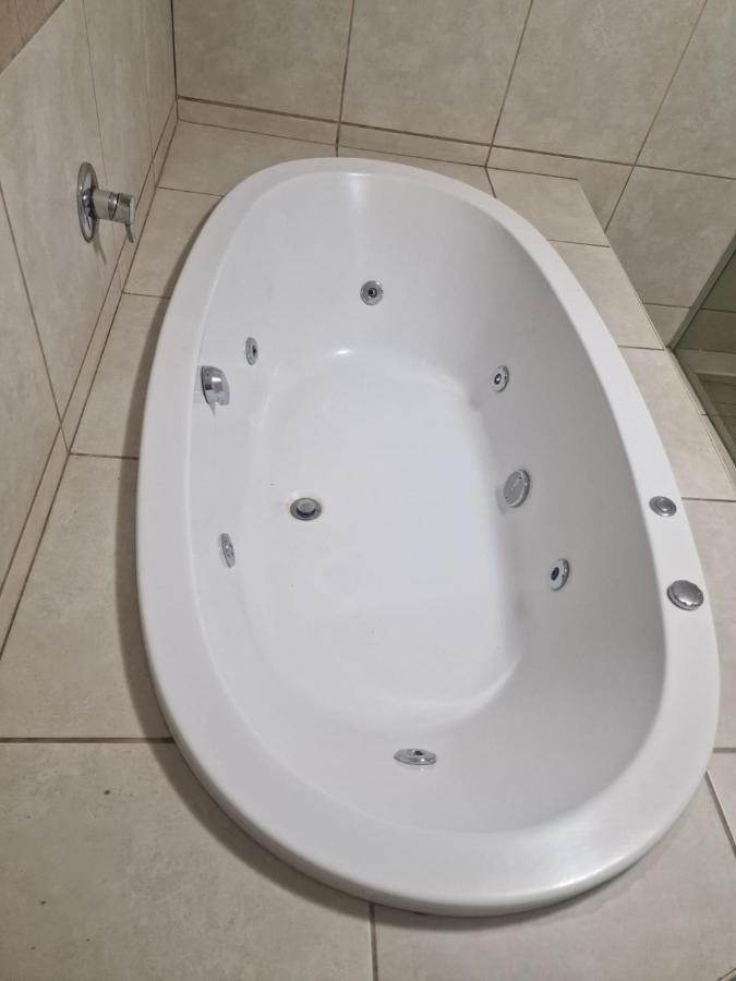 Pinto City Motel Kempton Park Luaran gambar